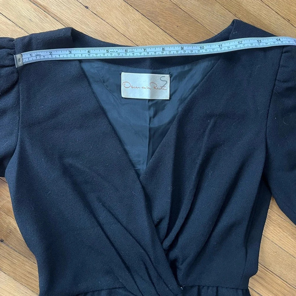 VINTAGE 1970s Oscar de la Renta Classic Black Dress | Size 4 - Picture 5 of 9